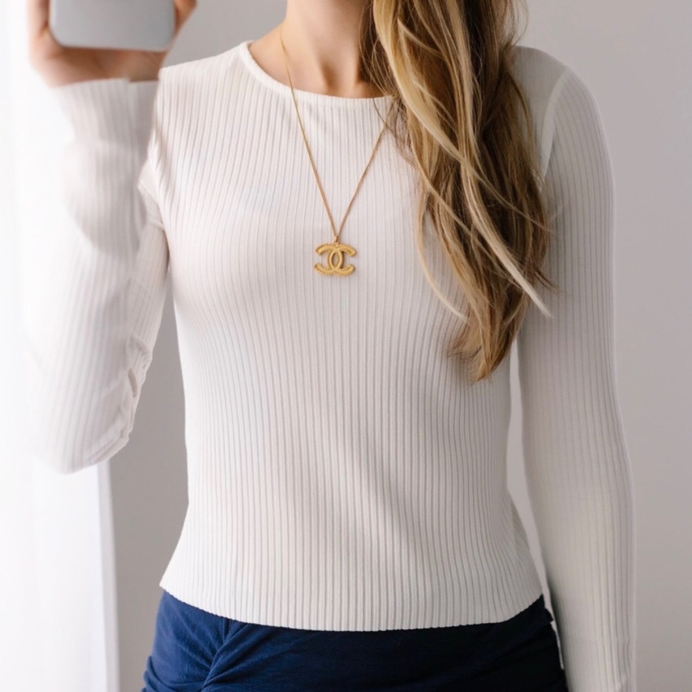 White fitted crop top
